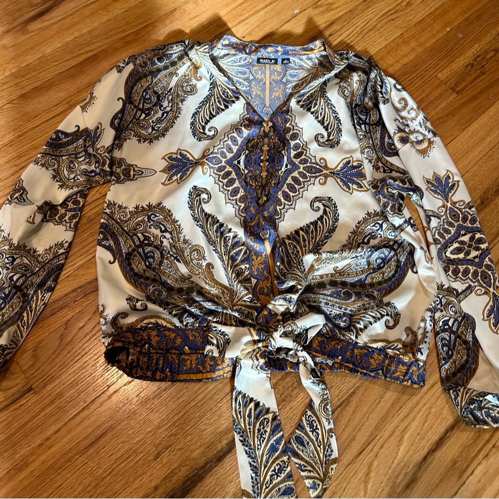 Allen B paisley blouse never worn XL